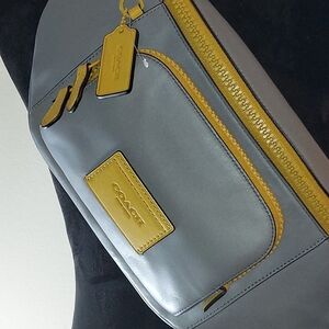 Coach Leather Racer Belt Bag Heather Gray Flax Travel Holiday Christmas Gift